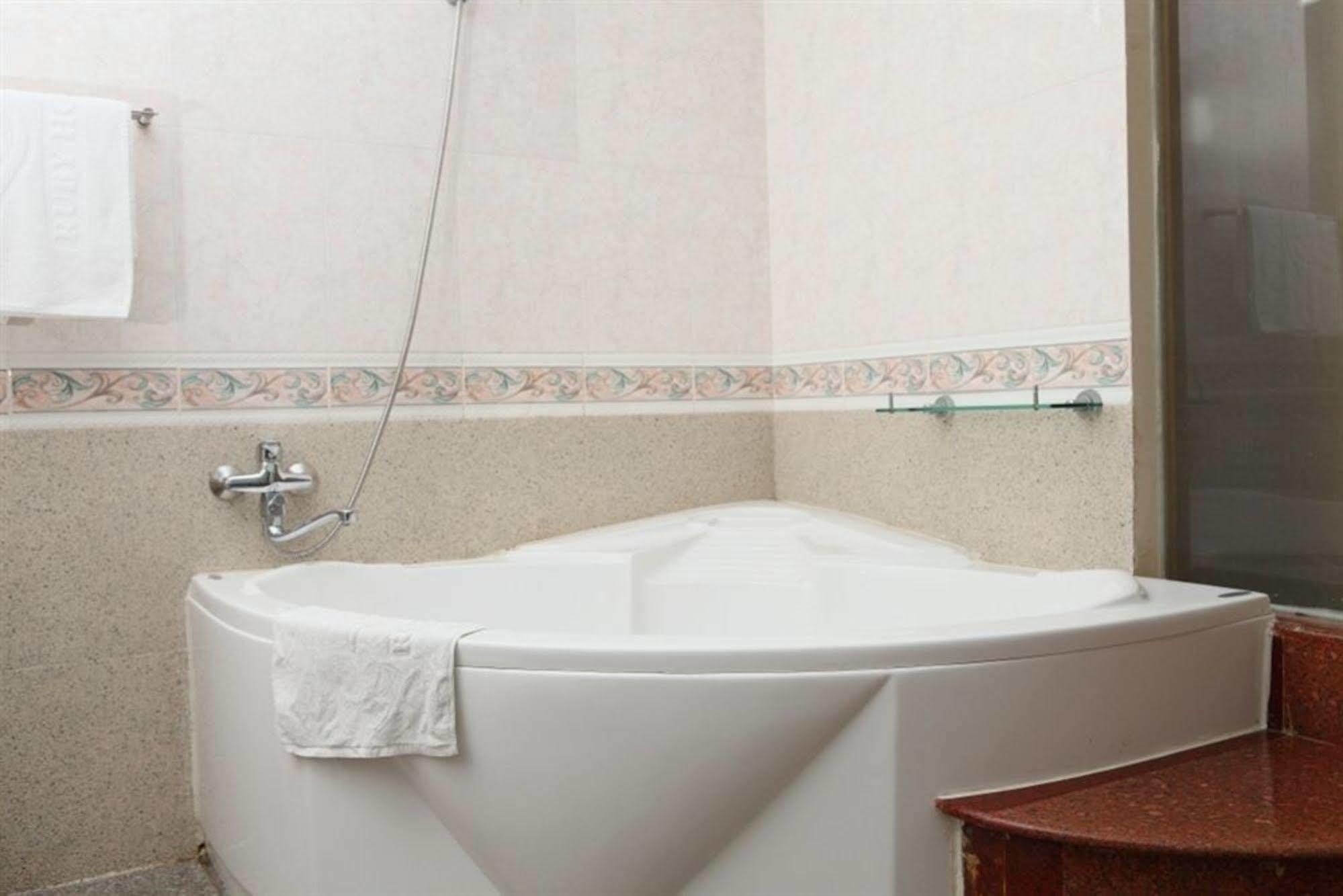 Ruby Hotel Ho Si Minh-város Kültér fotó